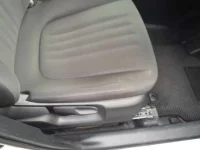 Toyota YARIS лот № 30082 оценка RA  с аукциона в Японии 7