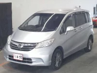 Honda FREED лот № 4611 оценка 3.5  с аукциона в Японии 3