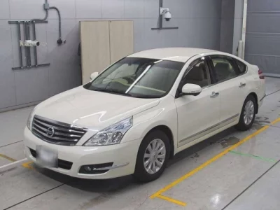 Nissan TEANA