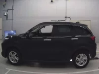 Toyota RAIZE лот № 30087 оценка RA  с аукциона в Японии 3