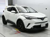 Toyota C-HR лот № 33232 оценка 3  с аукциона в Японии 4