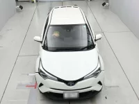 Toyota C-HR лот № 33232 оценка 3  с аукциона в Японии 6