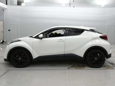 Toyota C-HR  с аукциона в Японии