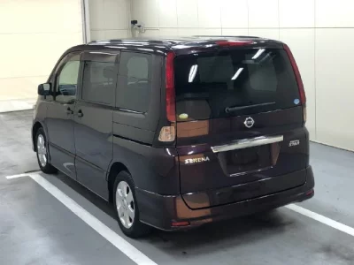Nissan SERENA  с аукциона в Японии