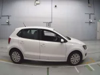 Volkswagen POLO лот № 90091 оценка 3.5  с аукциона в Японии 2