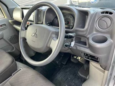 Mitsubishi MINICAB VAN