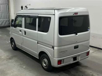 Mitsubishi MINICAB VAN
