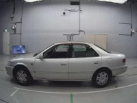 Toyota CAMRY лот № 90098 оценка 2  с аукциона в Японии 3