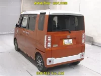 Toyota PIXIS MEGA лот № 20173 оценка 4.5  с аукциона в Японии 1