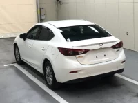 Mazda AXELA лот № 1079 оценка 3.5  с аукциона в Японии 1