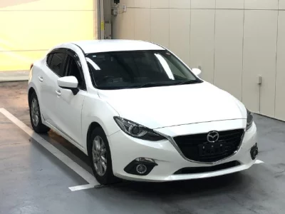 Mazda AXELA  с аукциона в Японии