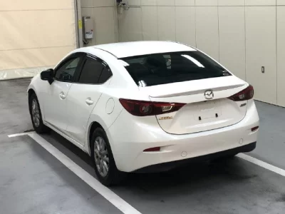 Mazda AXELA  с аукциона в Японии