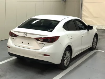 Mazda AXELA  с аукциона в Японии