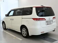 Honda ELYSION лот № 10357 оценка 3.5  с аукциона в Японии 5