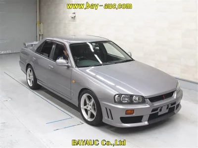 Nissan SKYLINE  с аукциона в Японии