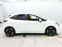 Nissan AURA лот № 36282 оценка 6  с аукциона в Японии 2