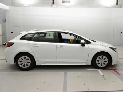 Toyota COROLLA TOURING  с аукциона в Японии