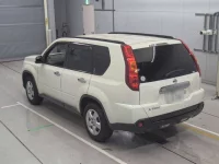 Nissan X-TRAIL лот № 90109 оценка 3.5  с аукциона в Японии 5