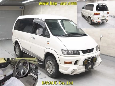 Mitsubishi DELICA  с аукциона в Японии