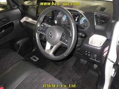 Mitsubishi DELICA MINI  с аукциона в Японии