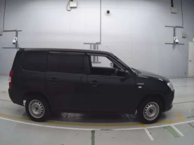 Toyota SUCCEED  с аукциона в Японии