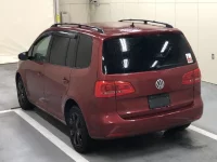 Volkswagen GOLF TOURAN лот № 1097 оценка 3.5  с аукциона в Японии 1