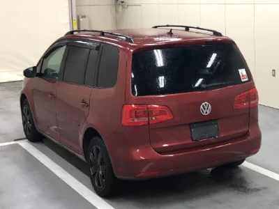 Volkswagen GOLF TOURAN  с аукциона в Японии