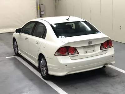 Honda CIVIC HYBRID  с аукциона в Японии