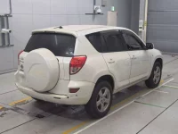 Toyota RAV4 лот № 30123 оценка 3  с аукциона в Японии 1