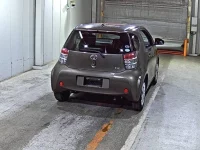 Toyota IQ лот № 7015 оценка 3.5  с аукциона в Японии 4
