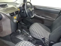 Toyota IQ лот № 7015 оценка 3.5  с аукциона в Японии 2