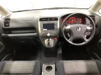 Honda STREAM лот № 6021 оценка 3.5  с аукциона в Японии 4