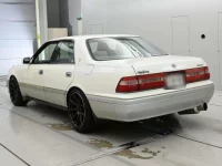Toyota CROWN лот № 33263 оценка 4  с аукциона в Японии 5