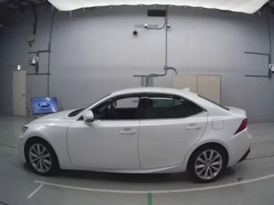 Lexus IS  с аукциона в Японии