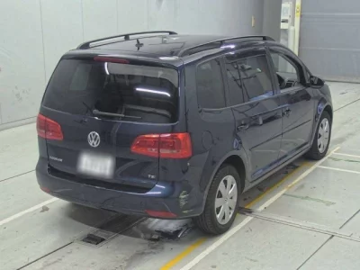 Volkswagen GOLF TOURAN  с аукциона в Японии