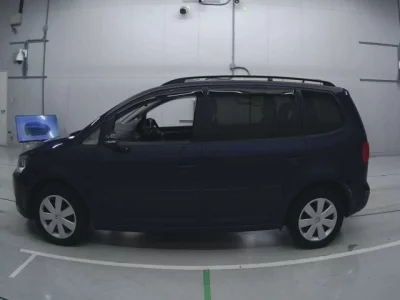 Volkswagen GOLF TOURAN  с аукциона в Японии