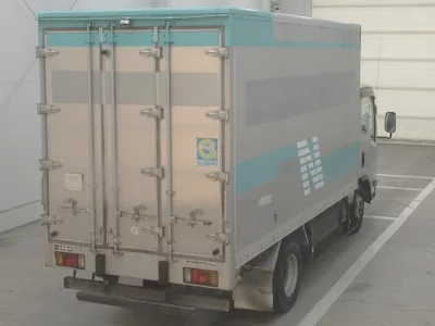 Isuzu ELF  с аукциона в Японии
