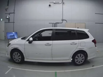 Toyota COROLLA FIELDER  с аукциона в Японии