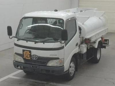 Toyota DYNA  с аукциона в Японии