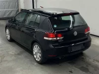 Volkswagen GOLF лот № 70090 оценка 3.5  с аукциона в Японии 1