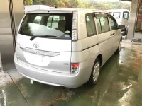 Toyota ISIS лот № 8007 оценка 4  с аукциона в Японии 3