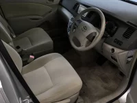 Toyota ISIS лот № 8007 оценка 4  с аукциона в Японии 4