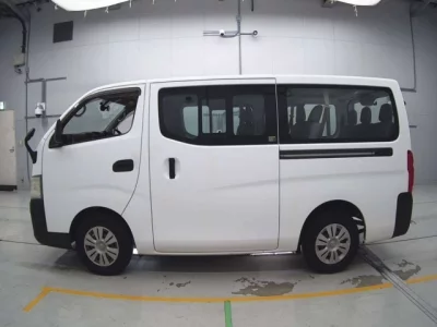 Nissan CARAVAN  с аукциона в Японии