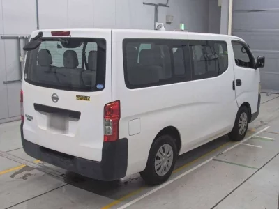 Nissan CARAVAN  с аукциона в Японии