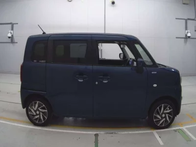 Suzuki WAGON R SMILE  с аукциона в Японии