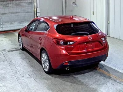 Mazda AXELA  с аукциона в Японии