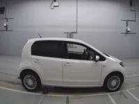 Volkswagen UP лот № 90204 оценка 4.5  с аукциона в Японии 2