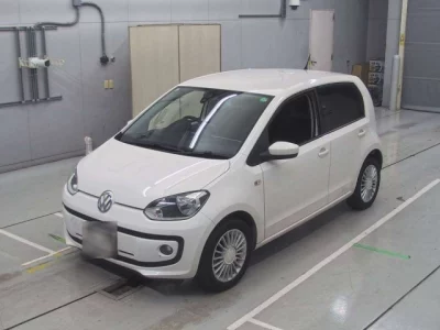 Volkswagen UP  с аукциона в Японии