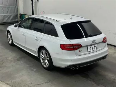 Audi S4