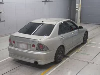 Toyota ALTEZZA лот № 30166 оценка 4  с аукциона в Японии 1